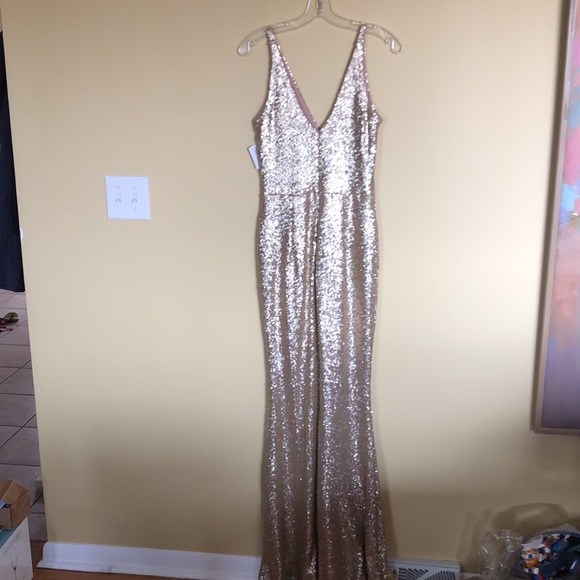 NWT Dress The Population Harper Plunging V-Neck Gold Sequin Gown Sz.Large - Picture 7 of 7
